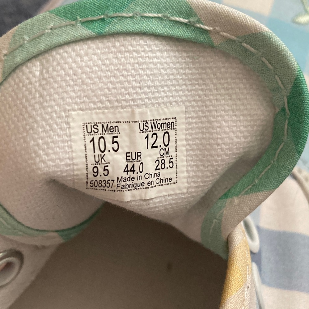 Like New Vans Gingham Embroidered Cherry, Women 12, Men 10.5 - Picture 5 of 11